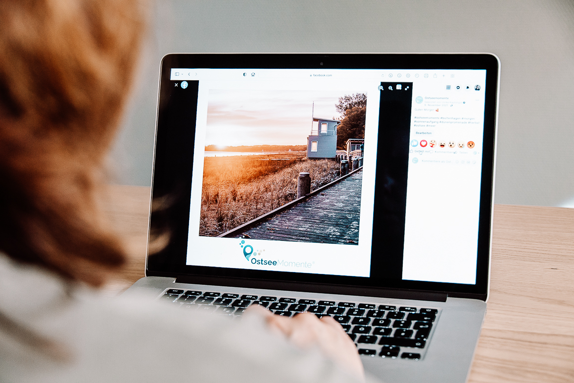 Marketingteam reflektiert Social Media Prozesse für Instagram